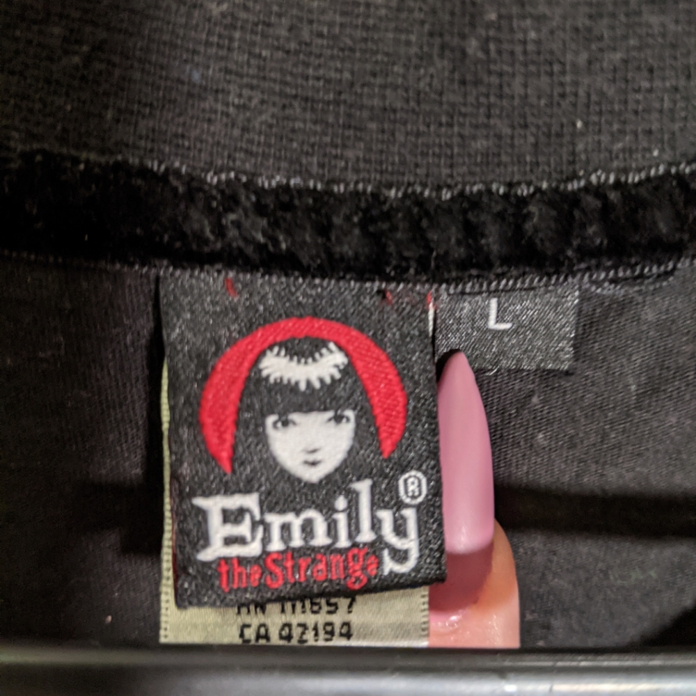 Emily The Strange Tee. Size L - Picture 4 of 4